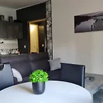 Le Cocon De La République T3 Mezzanine Belle Vue Plein Sud Sans Vis à Vis Dans Petite Résidence Très Calme Centre Appartement Agde