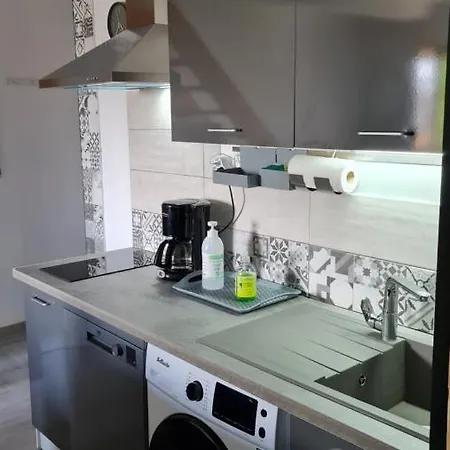 Le Cocon De La République: Tranquil Mezzanine With Southern Views Apartment Agde