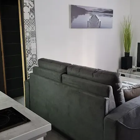 Apartamento Le Cocon De La Republique T3 Mezzanine Belle Vue Plein Sud Sans Vis A Vis Dans Une Petite Tres Calme Centre Agde